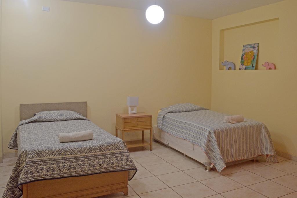Taytaypa Rooms & Apartments Lima Airport ภายนอก รูปภาพ