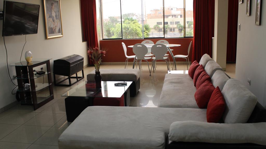 Taytaypa Rooms & Apartments Lima Airport ภายนอก รูปภาพ