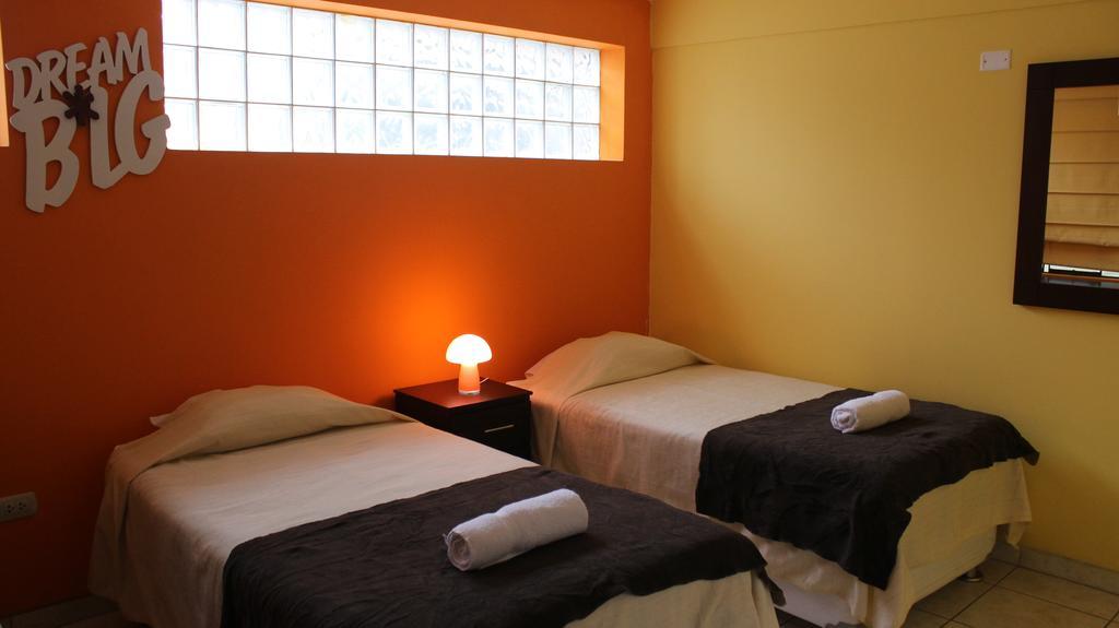 Taytaypa Rooms & Apartments Lima Airport ภายนอก รูปภาพ