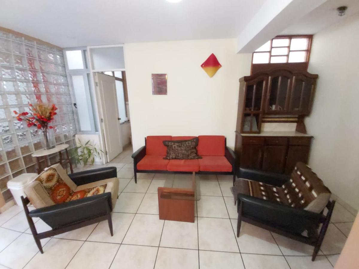 Taytaypa Rooms & Apartments Lima Airport ภายนอก รูปภาพ