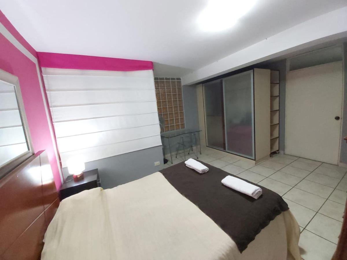 Taytaypa Rooms & Apartments Lima Airport ภายนอก รูปภาพ
